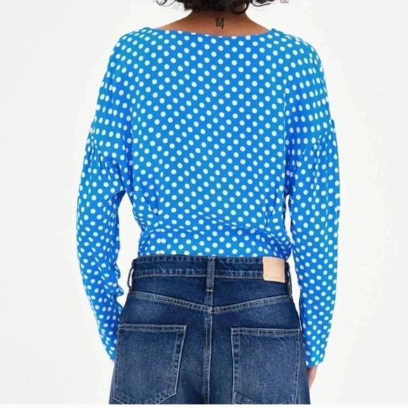 🌟✨2 for $30✨🌟 ZARA  | POLKA DOT BLUE CROP TOP - Picture 3 of 16